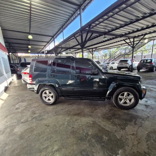 Jeep Cherokee kk 2013 Verde Caracas