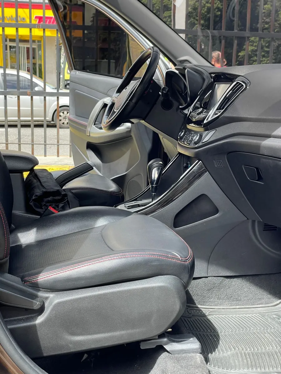 Chery Grand Tiggo 2015 suv marrón6