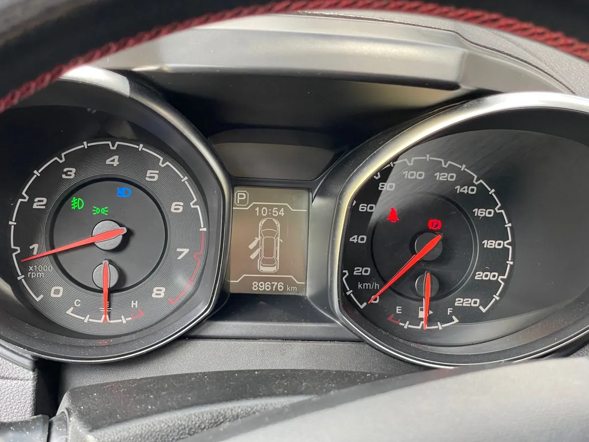 Chery Grand Tiggo 2015 Marrón Caracas