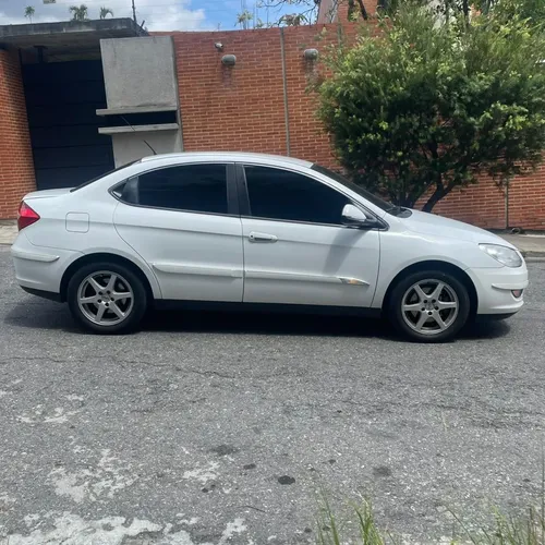 Chery Orinoco 2015 Blanco Caracas