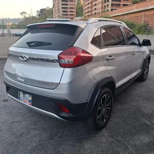 Chery Tiggo 2 2023 Gris Caracas