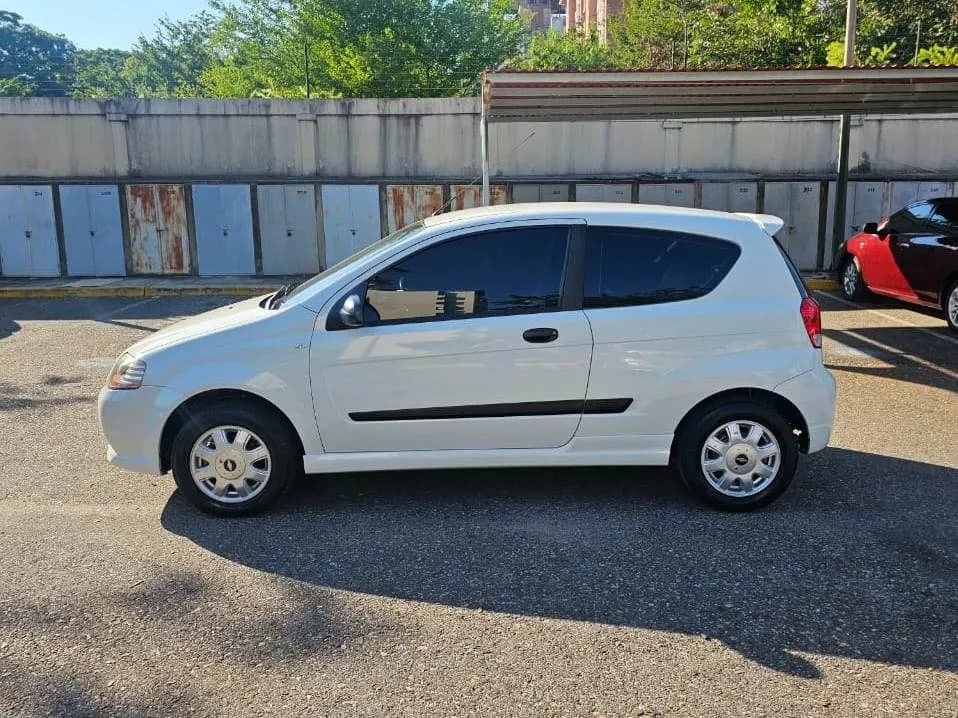 Chevrolet Aveo 2010 Blanco Hatchback