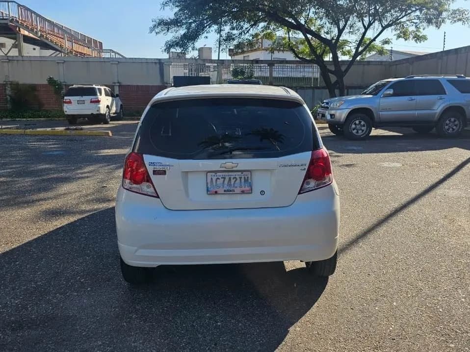 Chevrolet Aveo 2010 Blanco Hatchback