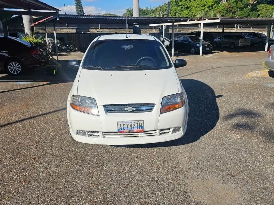 Chevrolet Aveo 2010 Blanco Hatchback
