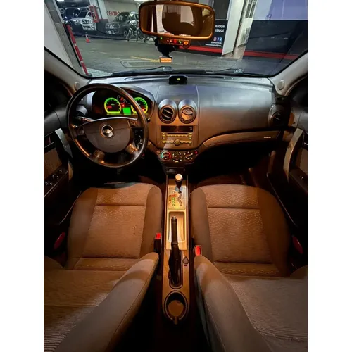 Chevrolet Aveo LT 2012 Dorado Caracas