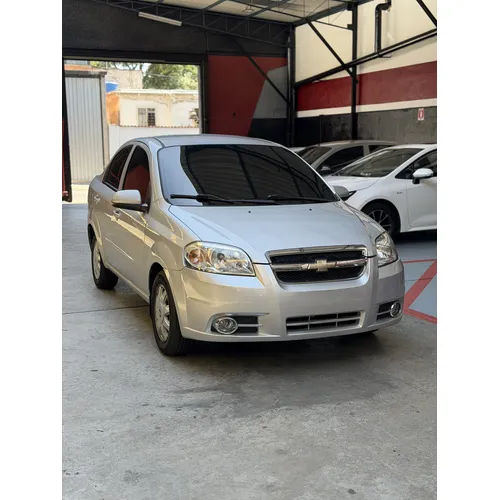 Chevrolet Aveo LT 2013 Plateado Caracas