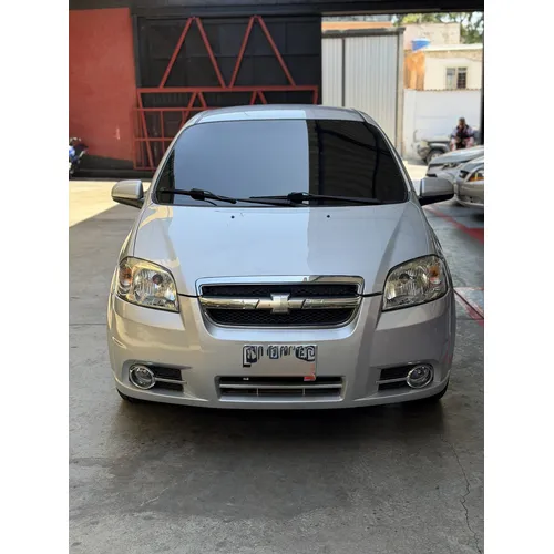 Chevrolet Aveo LT 2013 Plateado Caracas