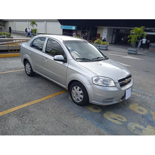 Chevrolet Aveo LT 2011 Plateado Caracas
