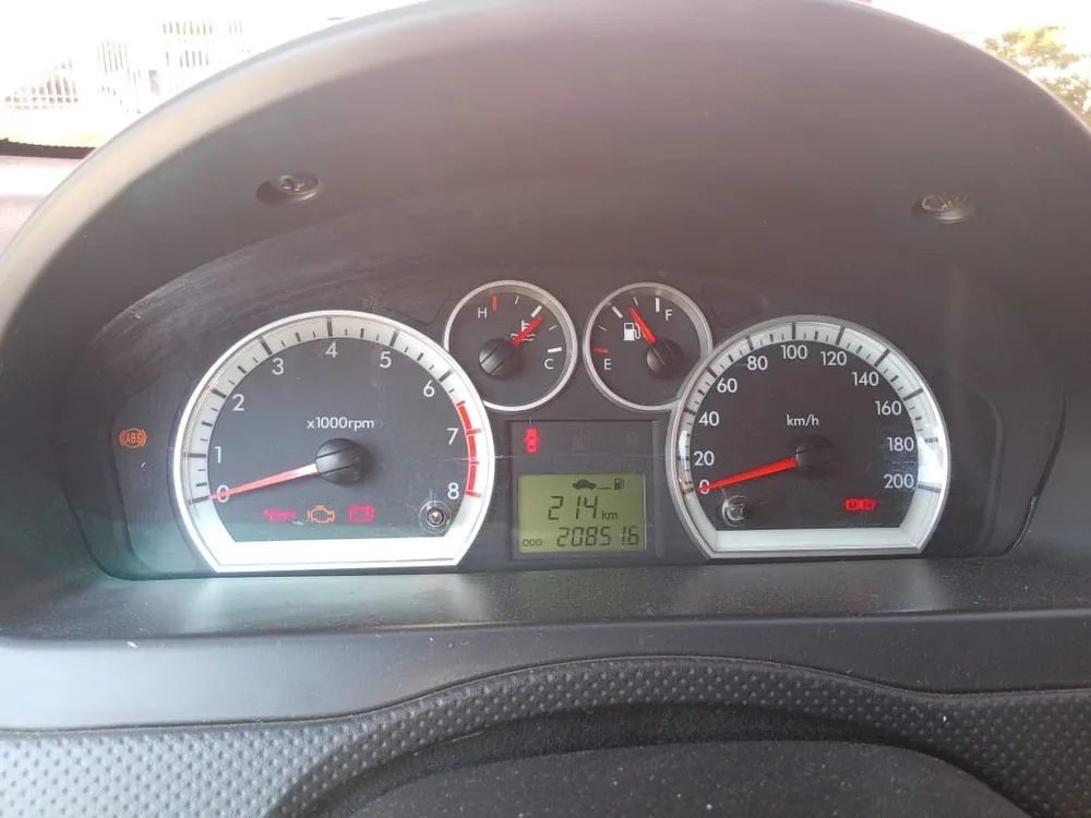 Chevrolet Aveo LT 2011 Plateado Maracay