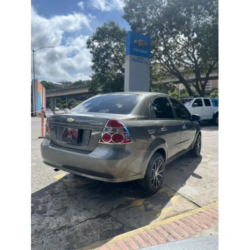 Chevrolet Aveo LT 2011 Gris Caracas