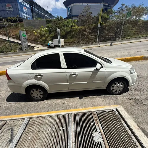 Chevrolet Aveo LT 2011 Blanco Caracas