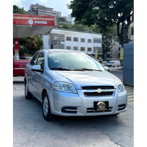 Chevrolet Aveo LT 2013 Plateado Caracas