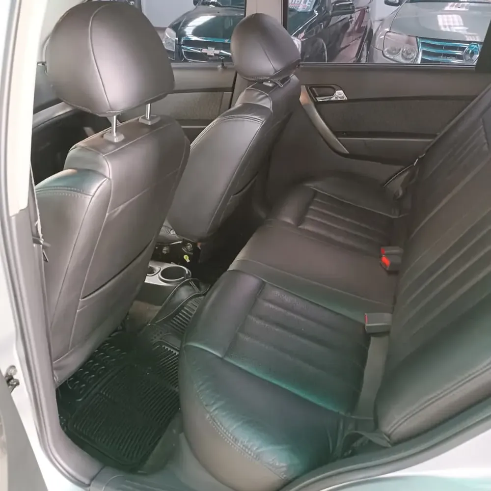 Chevrolet Aveo LT 2013 Plateado Caracas