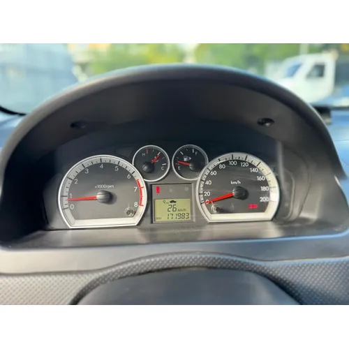 Chevrolet Aveo LT 2013 Plateado Caracas