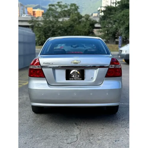Chevrolet Aveo LT 2013 Plateado Caracas