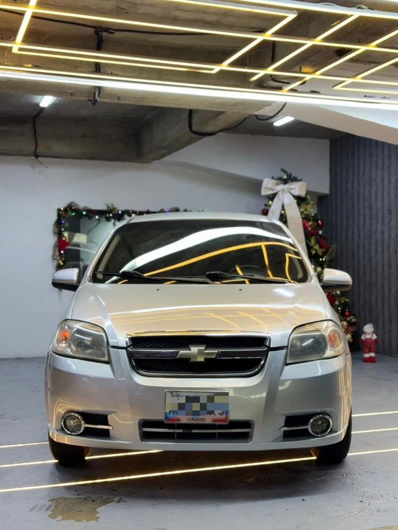 Chevrolet Aveo LT 2013 Plateado Caracas