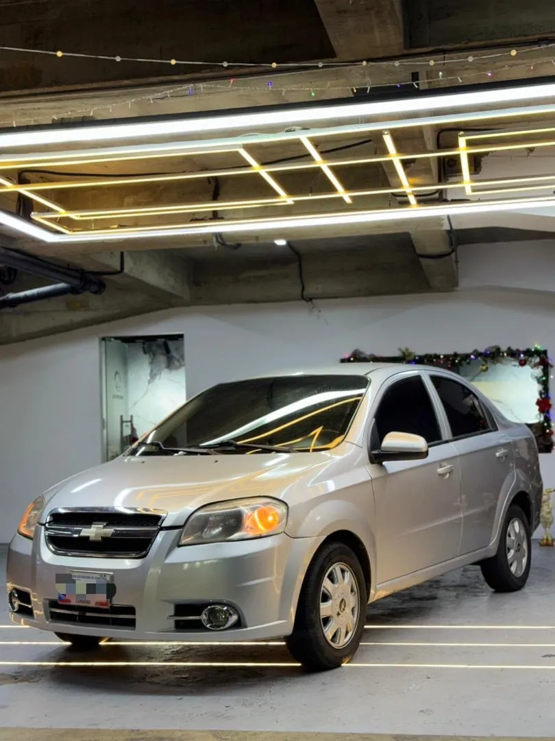 Chevrolet Aveo LT 2013 Plateado Caracas
