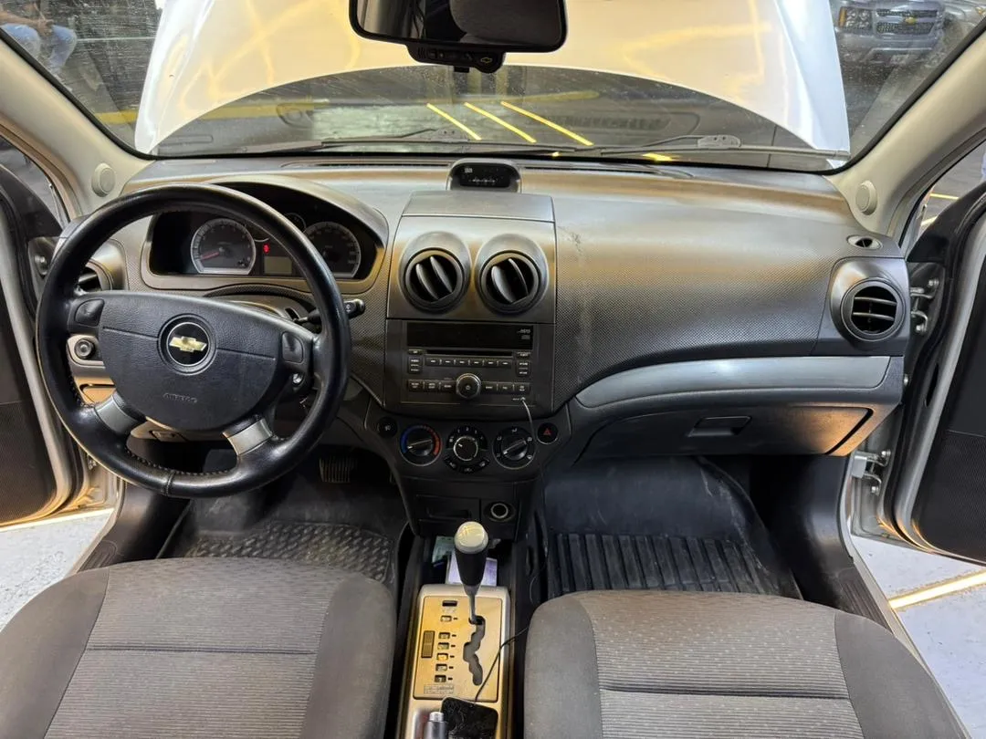 Chevrolet Aveo Lt 2013 plata8