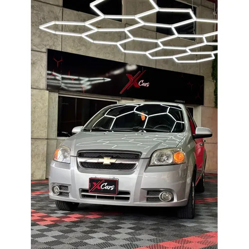 Chevrolet Aveo LT 2010 Plateado Caracas