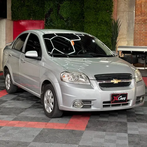Chevrolet Aveo LT 2010 Plateado Caracas