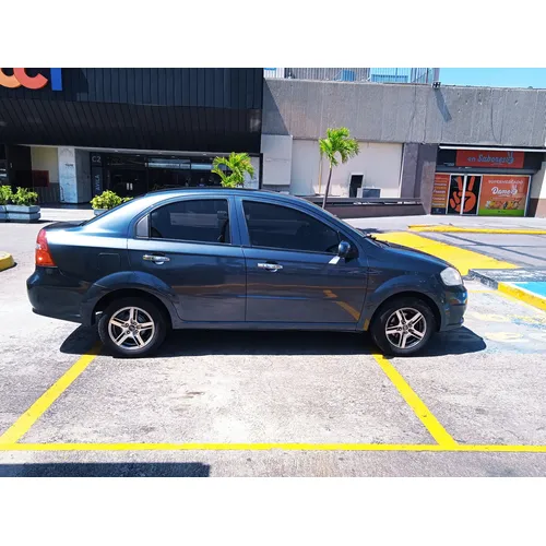 Chevrolet Aveo LT 2013 Gris Caracas