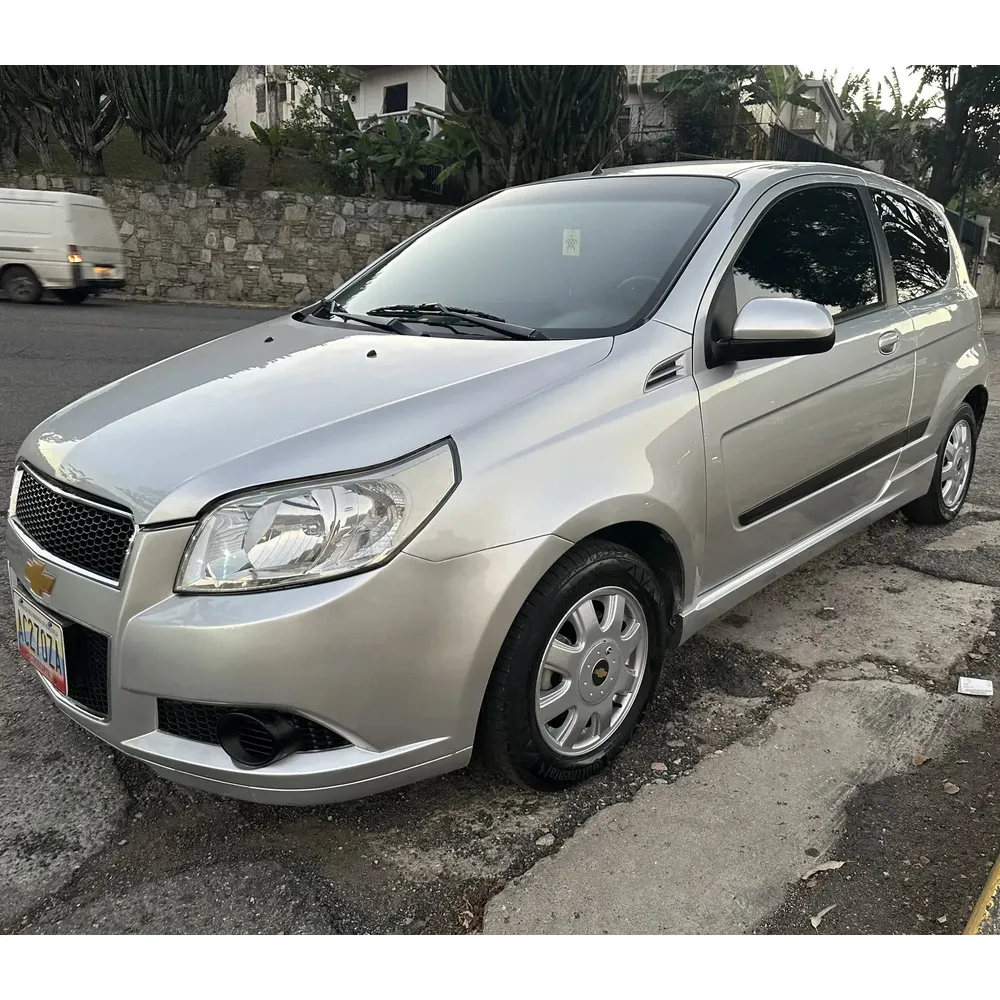 Chevrolet Aveo LT 2013 Gris Caracas