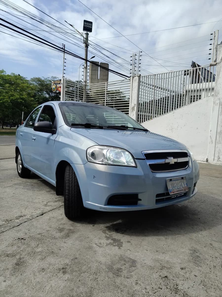 Chevrolet Aveo automático 2011 Azul