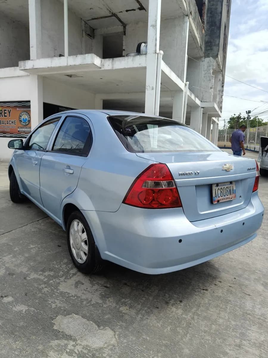 Chevrolet Aveo automático 2011 Azul