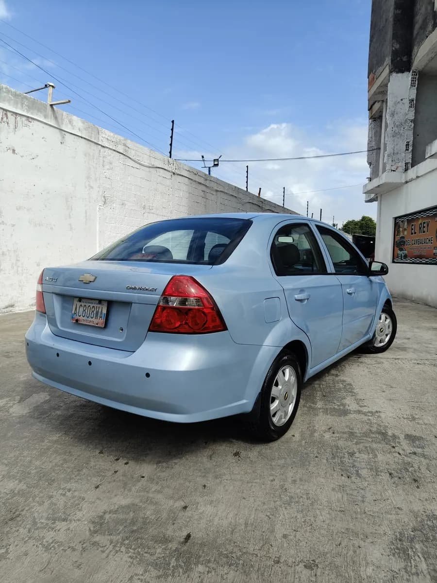 Chevrolet Aveo automático 2011 Azul