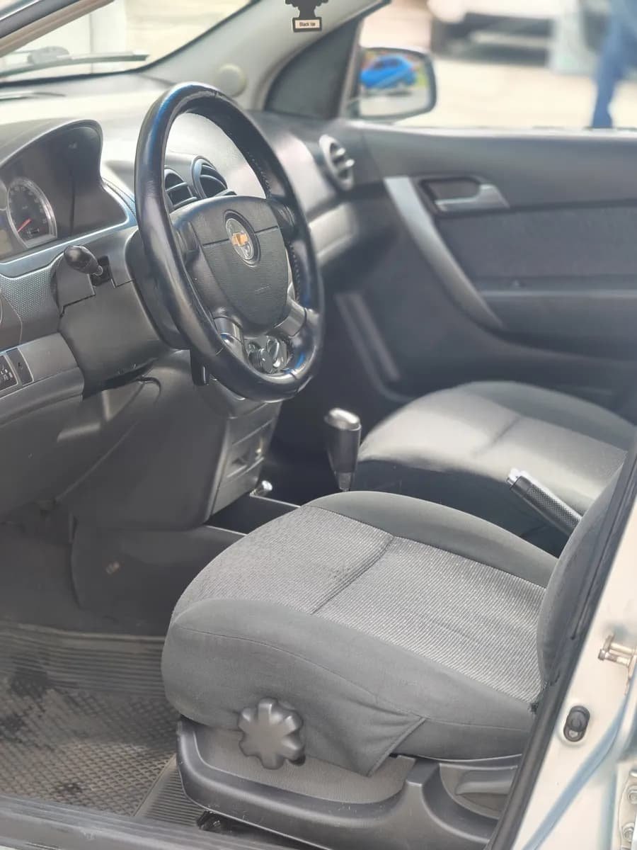 Chevrolet Aveo automático 2011 Azul