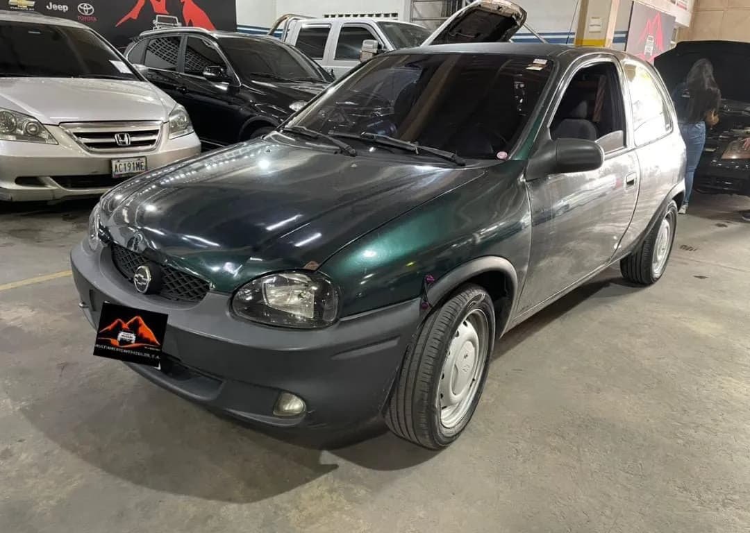 Chevrolet Corsa Sedán 2003 Gris