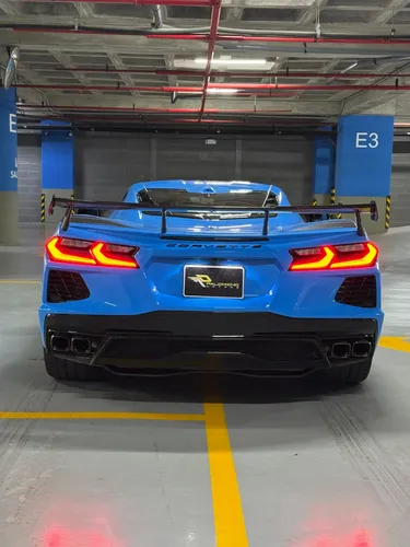 Chevrolet Corvette C8 2024 Azul Caracas