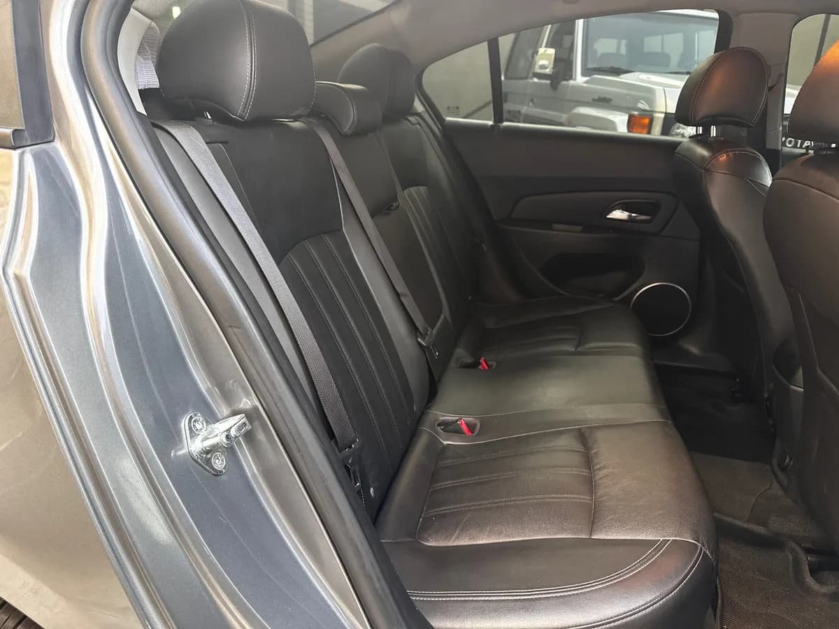 Chevrolet Cruze 2015 versión full equipo Gris