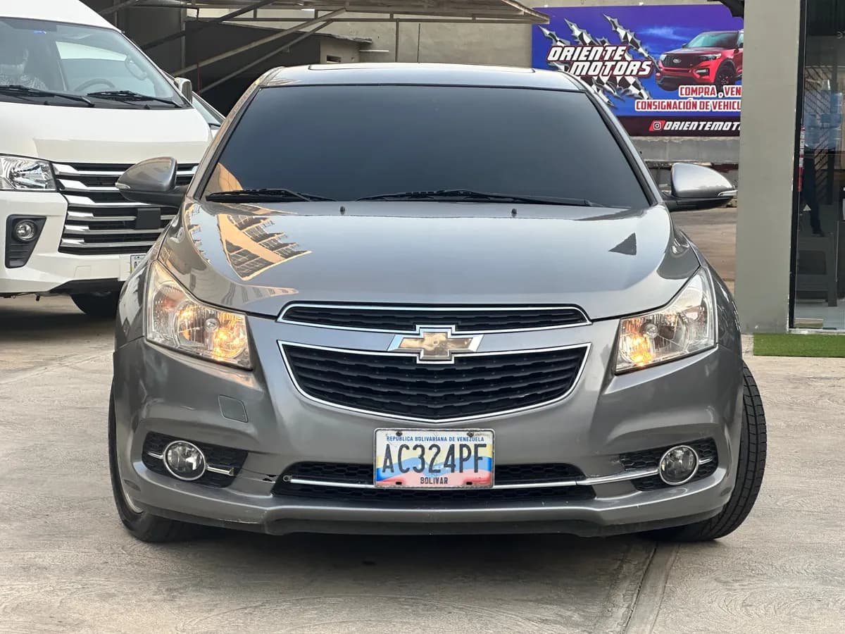 Chevrolet Cruze 2015 versión full equipo Gris
