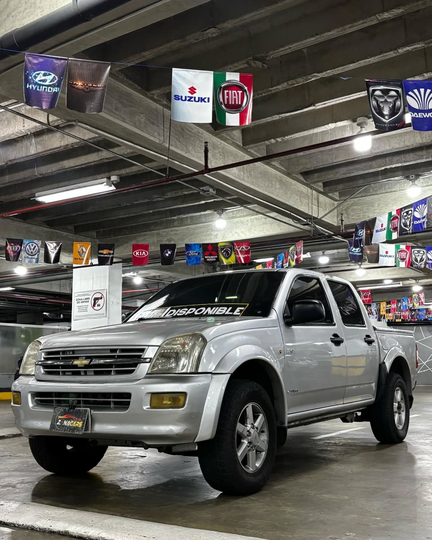 Chevrolet LUV D-Max año 2007 Gris