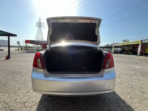 Chevrolet Optra 2008 Plateado Valencia