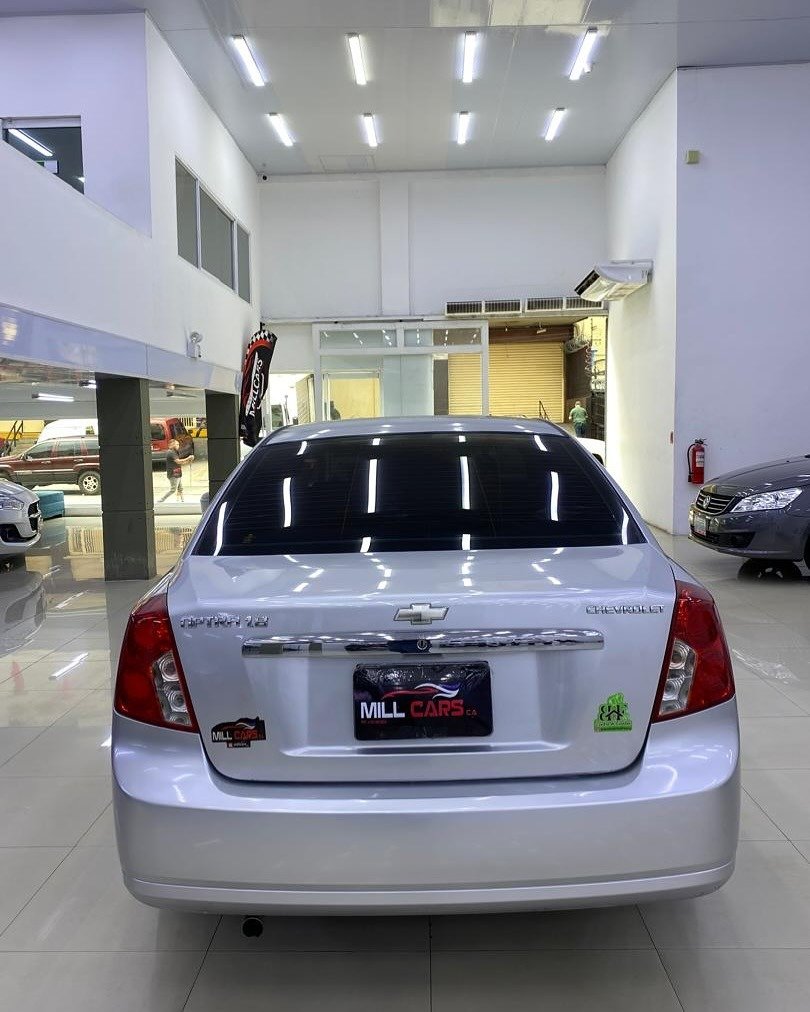 Chevrolet Optra 2008 Plata