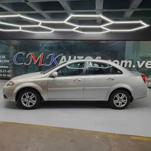 Chevrolet Optra Advance 2010 Plateado Caracas
