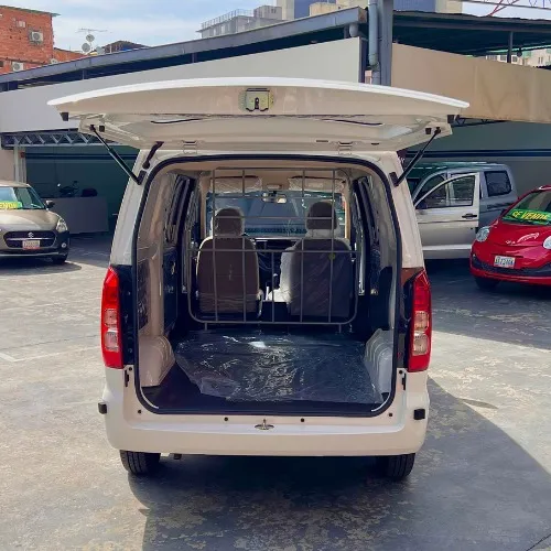 Chevrolet 2023 Blanco Caracas