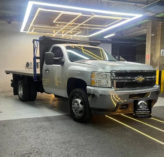 Chevrolet Rey Camión 3500hd 2011 PLATA1