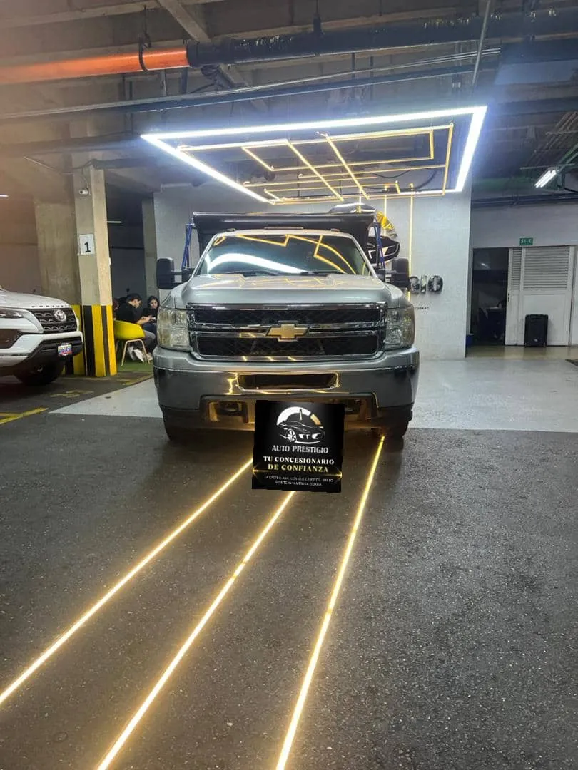 Chevrolet 3500 HD 2011 Plateado Caracas