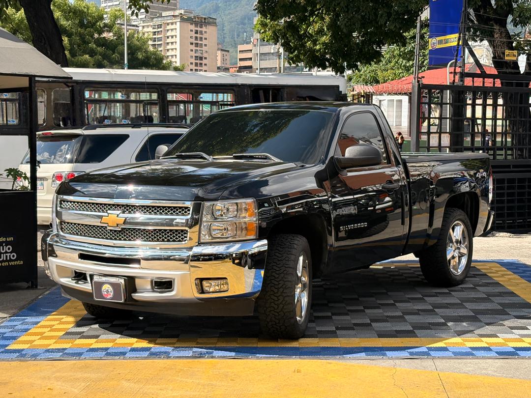 Chevrolet Silverado 2015 Negro Caracas