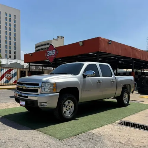 Chevrolet Silverado LT 2011 Gris Lechería