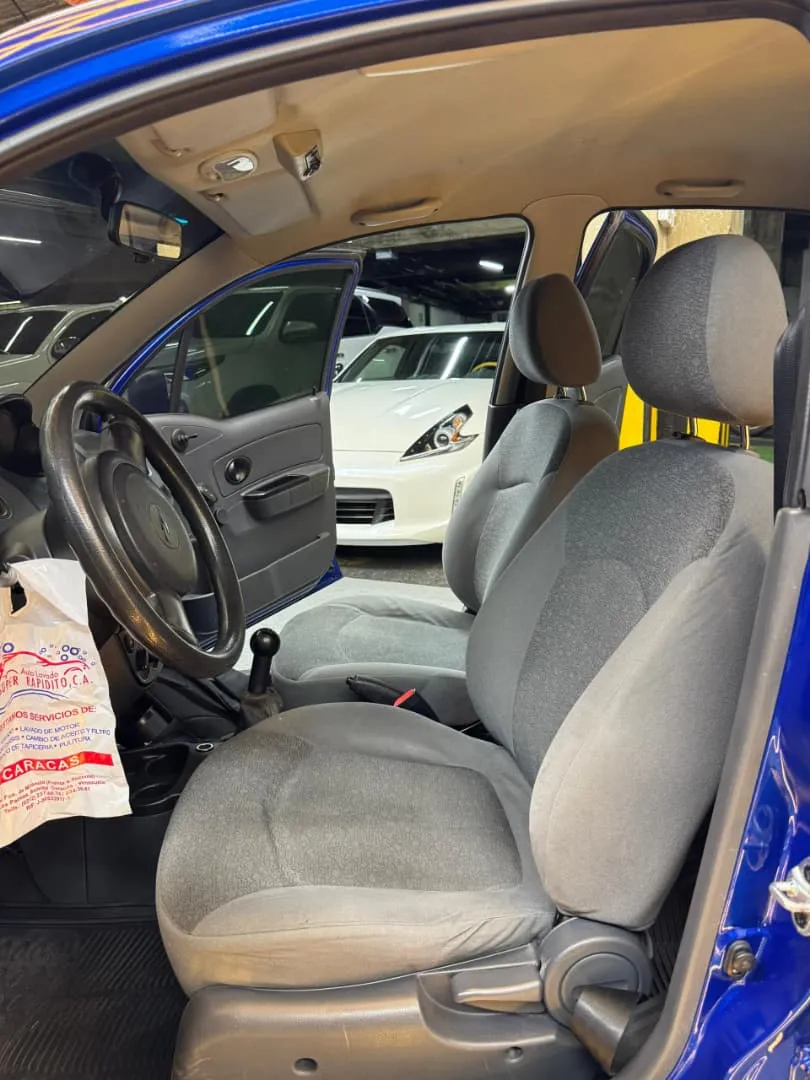Chevrolet Spark 2011 hatchback azul7