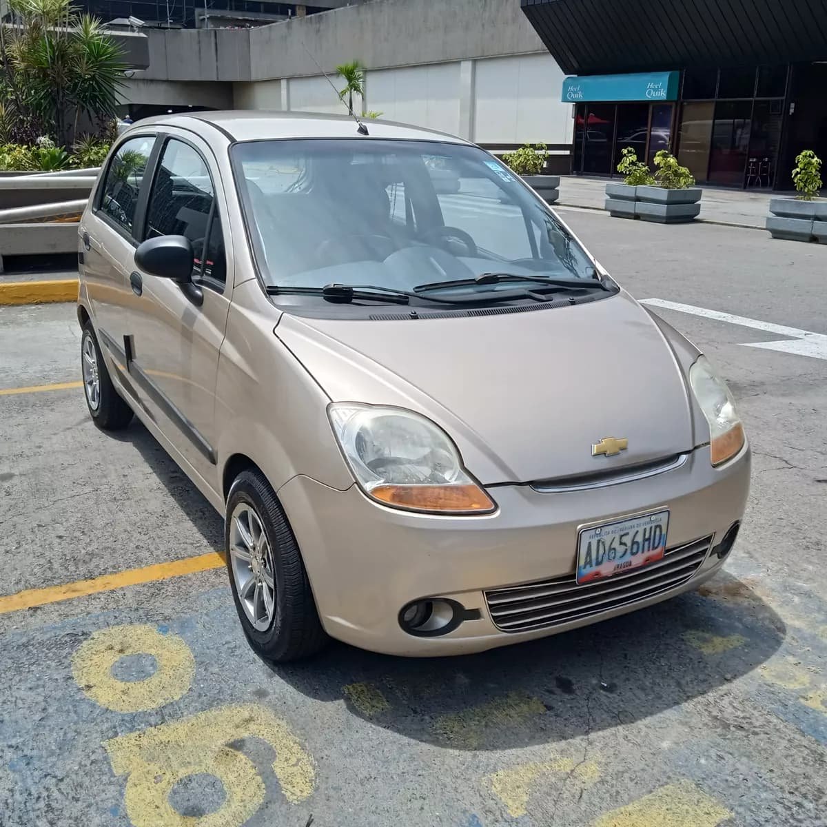 Chevrolet Spark Dorado Modelo 2013