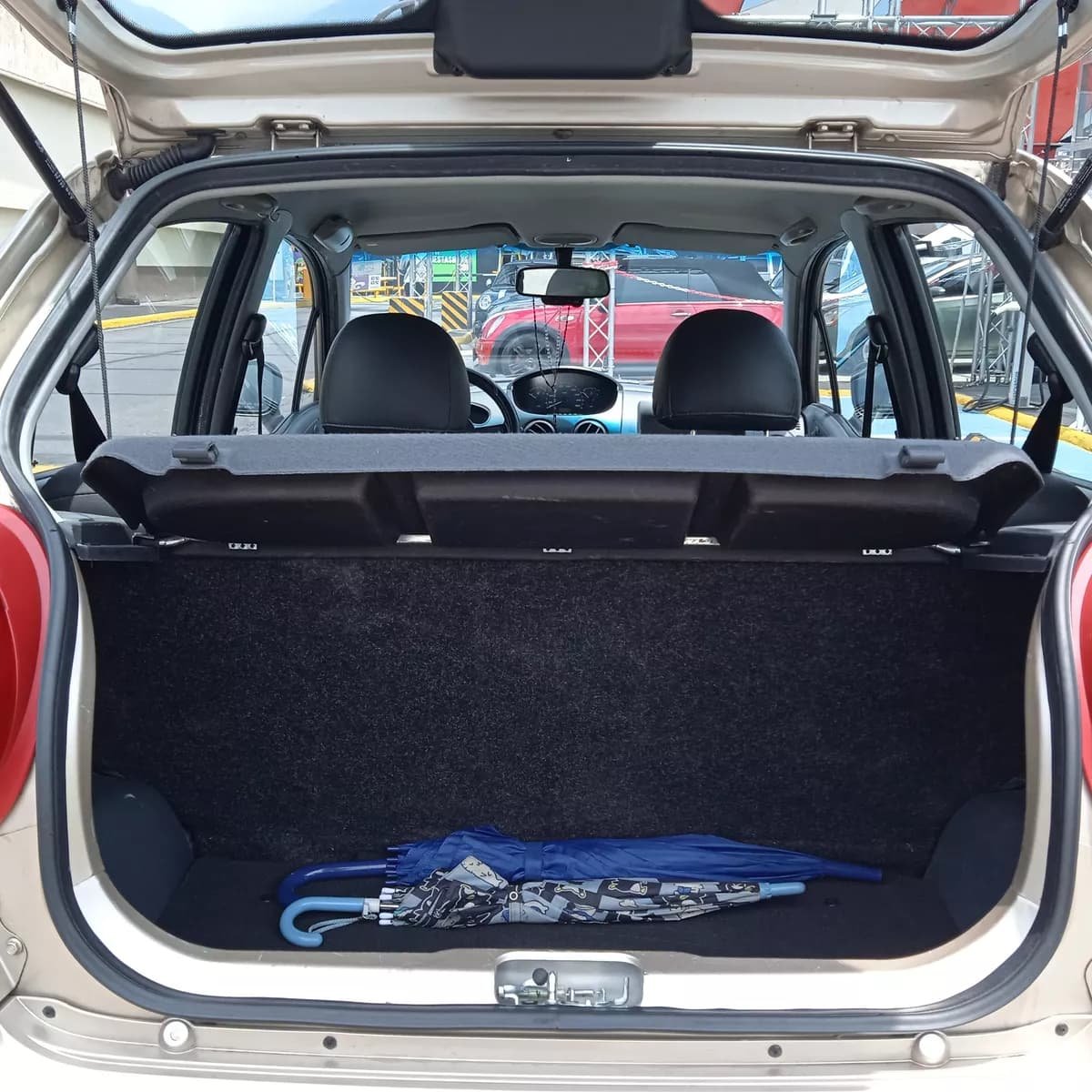 Chevrolet Spark Dorado Modelo 2013