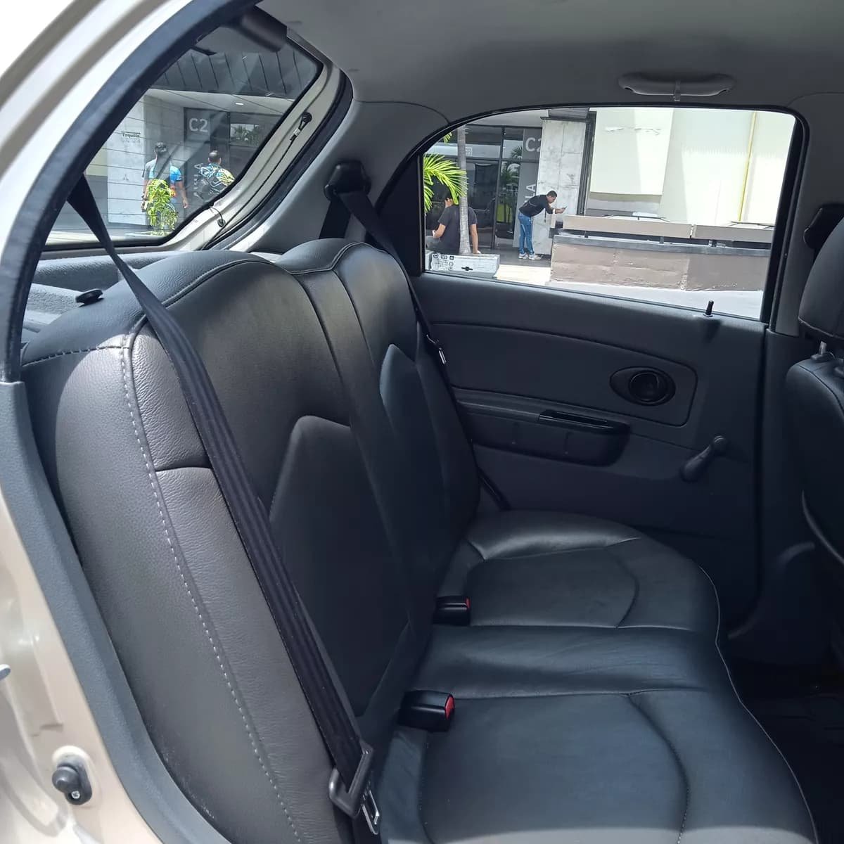 Chevrolet Spark Dorado Modelo 2013