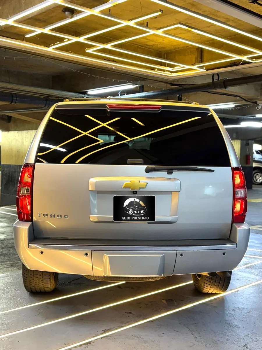 Chevrolet Tahoe LTZ 2014 Plateado Caracas