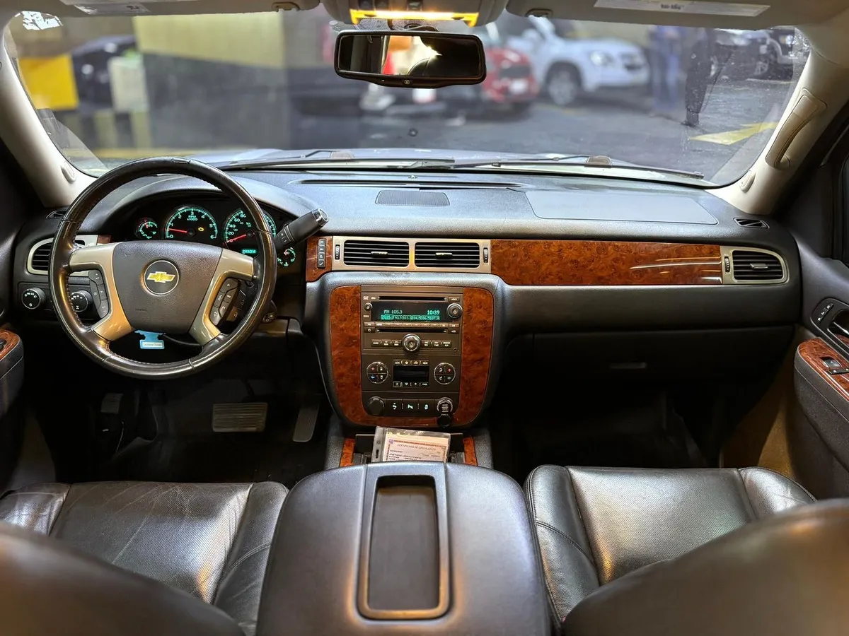 Chevrolet Tahoe LTZ 2014 Plateado Caracas