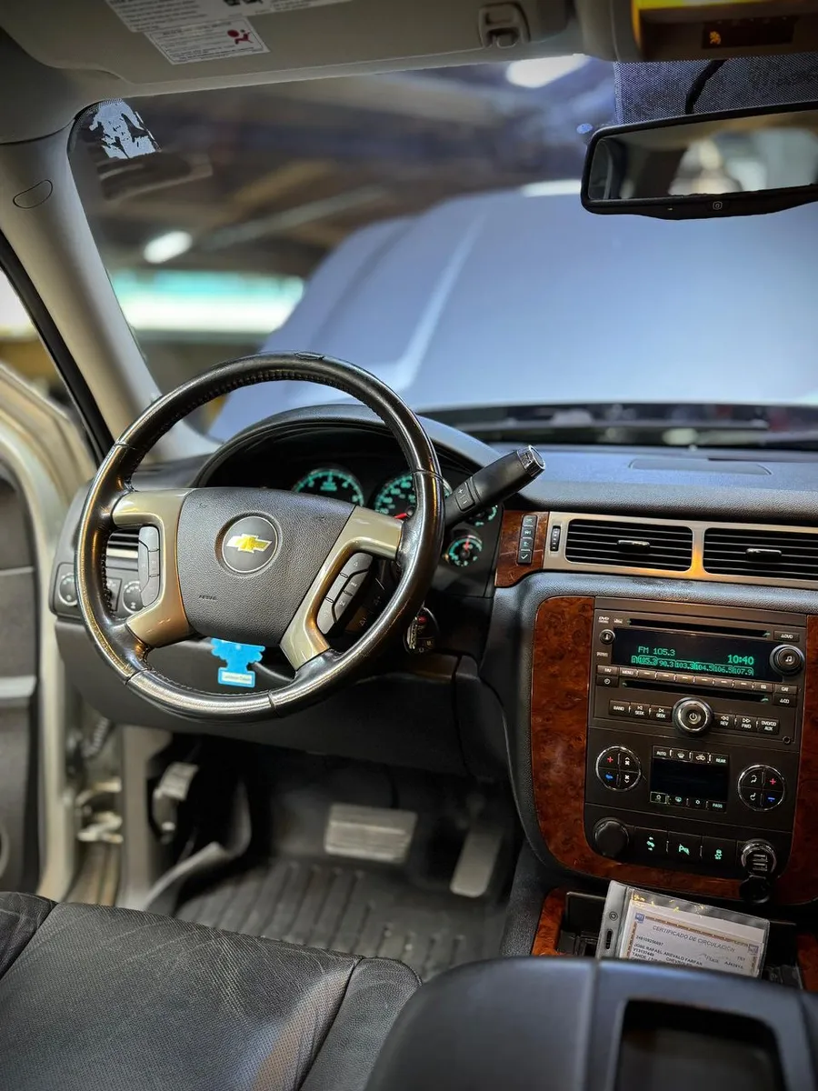 Chevrolet Tahoe LTZ 2014 Plateado Caracas
